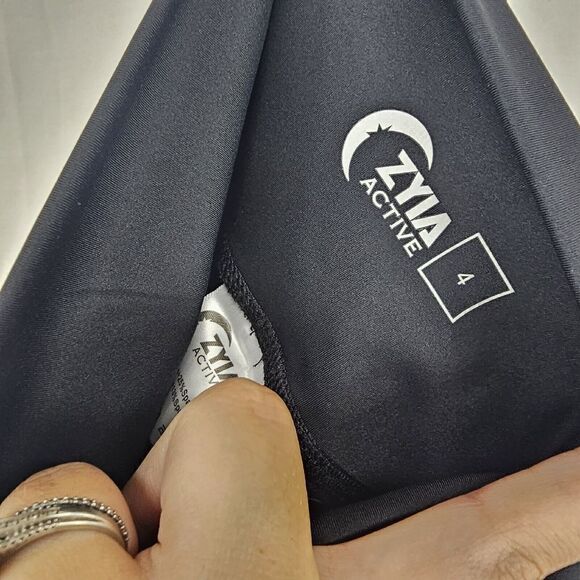 Zyia 🌙 Pocket Brilliant Hi-Rise 20” Leopard Size 4 Women's - Picture 9 of 9